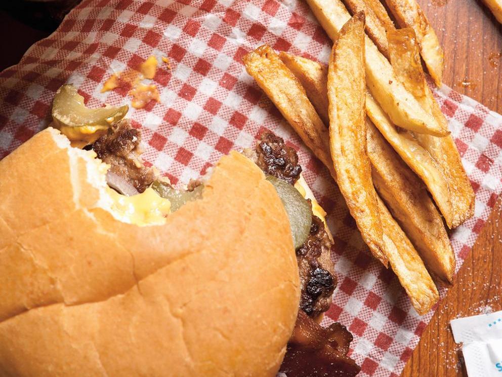 Image of Extreme Cheeseburgers with Cheese Sauce